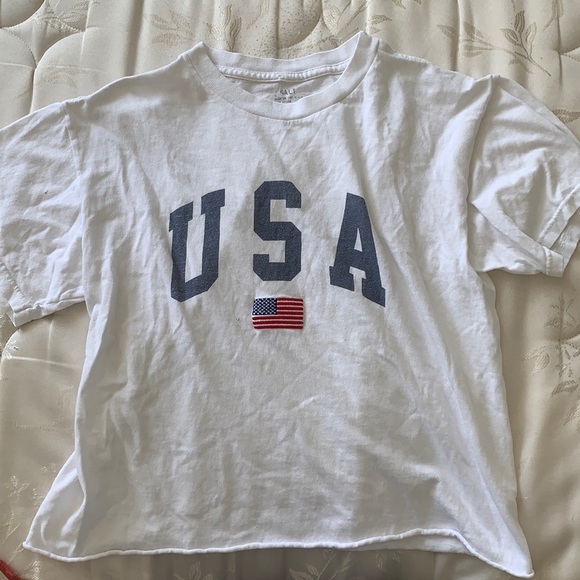 Brandy Melville Tops - brandy melville graphic tee